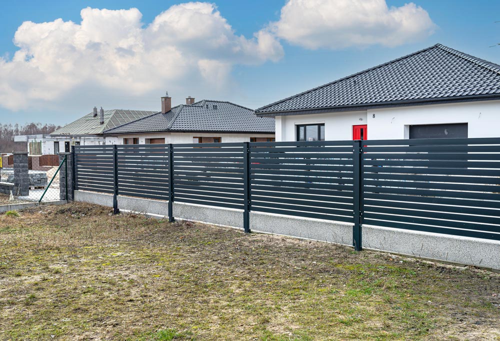 Moderner WPC Sichtschutz für Garten & Terrasse | AS Garten- & Bau